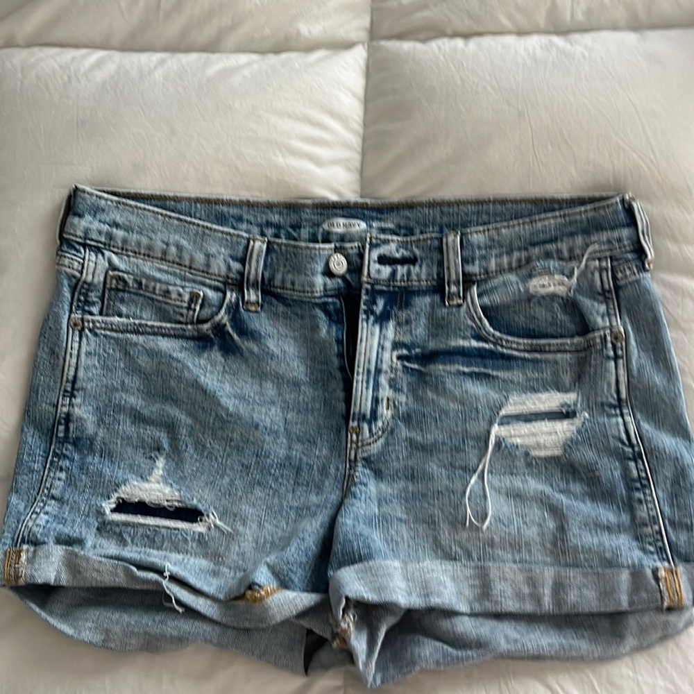 Old navy boyfriend shorts